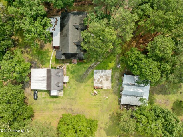 4967 E Nc 24 Highway, Beulaville, NC 28518