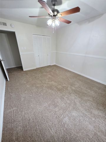 6101 Greenlawn Street, Rowlett, TX 75088