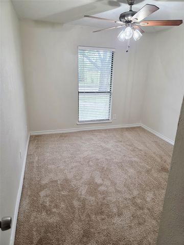6101 Greenlawn Street, Rowlett, TX 75088