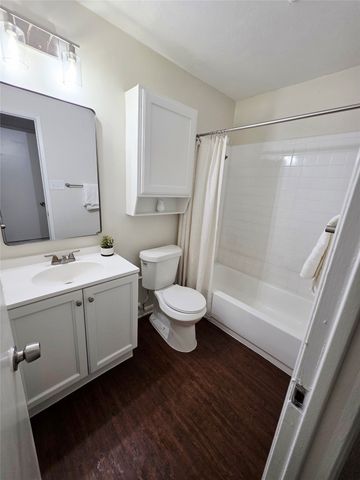 6101 Greenlawn Street, Rowlett, TX 75088