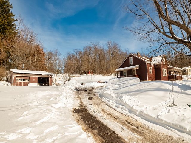 2561 Lah Rd, Hampton, PA 15044