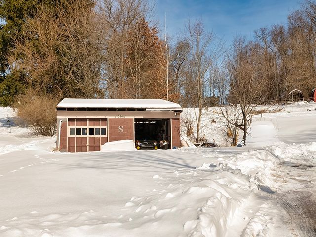 2561 Lah Rd, Hampton, PA 15044