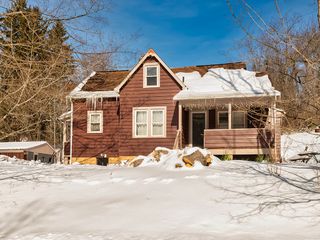 2561 Lah Rd, Hampton, PA 15044