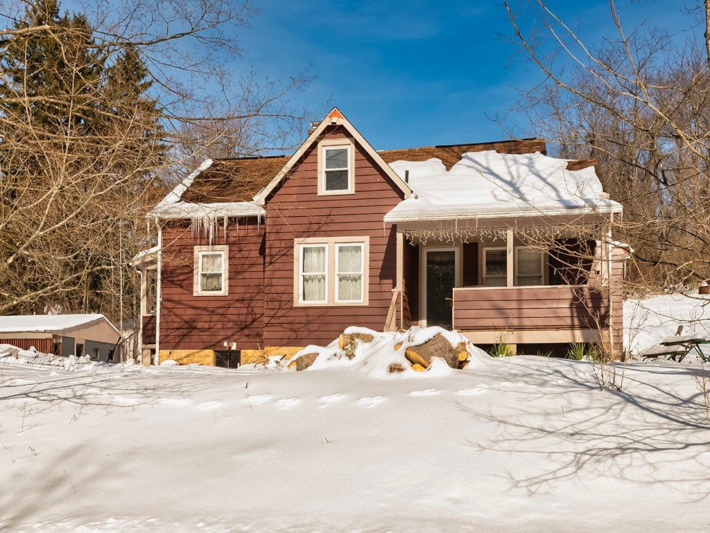 2561 Lah Rd, Hampton, PA 15044