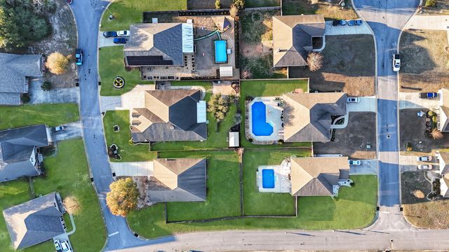 404 Wych Circle, Crestview, FL 32536