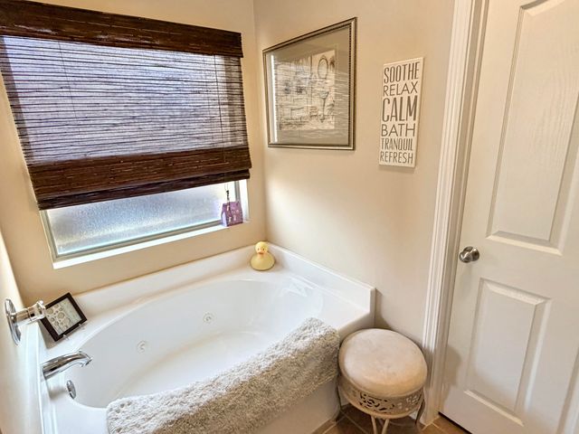 404 Wych Circle, Crestview, FL 32536