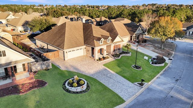 404 Wych Circle, Crestview, FL 32536