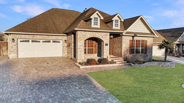 404 Wych Circle, Crestview, FL 32536