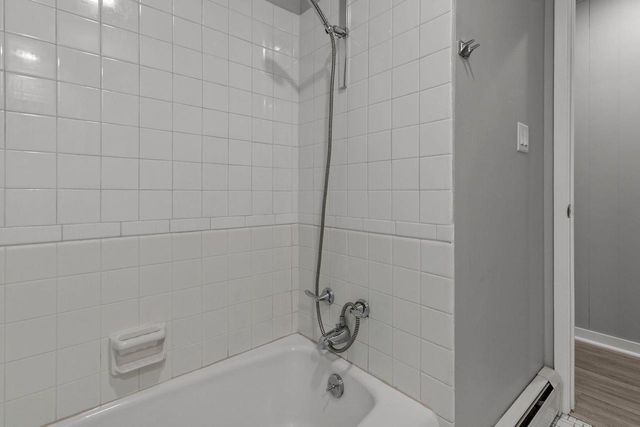 10 GREEN BAY COURT #105, Appleton, WI 54911