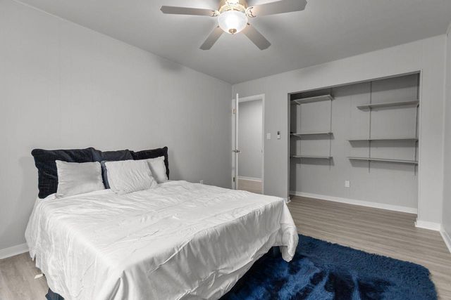 10 GREEN BAY COURT #105, Appleton, WI 54911