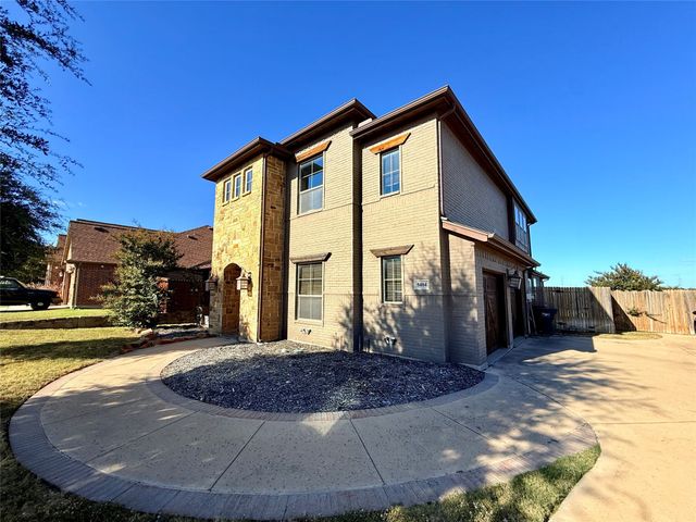 5404 Paloma Blanca Drive, Fort Worth, TX 76179