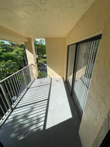 9999 Summerbreeze Dr 212, Sunrise, FL 33322