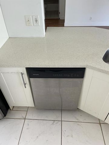 9999 Summerbreeze Dr 212, Sunrise, FL 33322