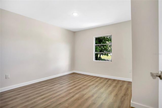 1500 N CLEARVIEW AVENUE, Deland, FL 32724