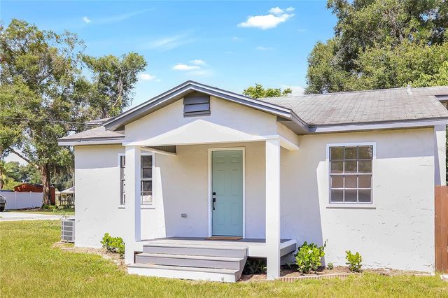 1500 N CLEARVIEW AVENUE, Deland, FL 32724