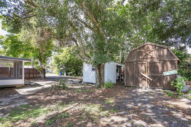 1500 N CLEARVIEW AVENUE, Deland, FL 32724