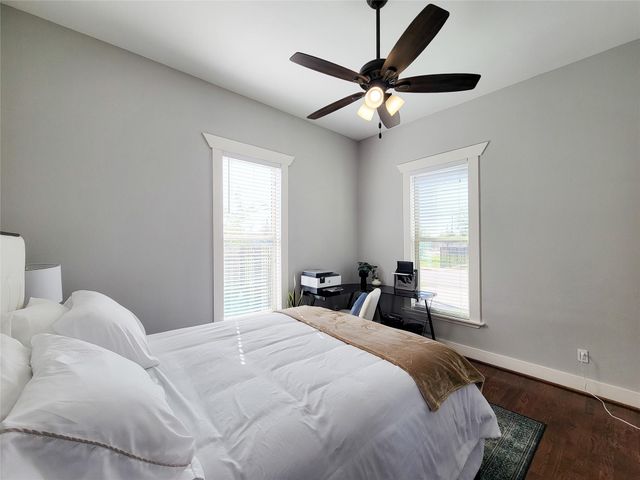 2604 Cochran Street, Houston, TX 77009