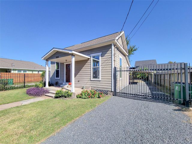 2604 Cochran Street, Houston, TX 77009