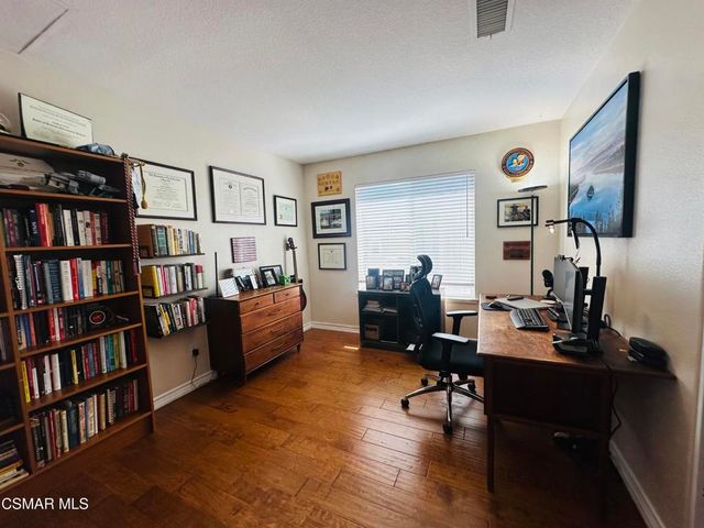 224 Rustling Heights Court, Simi Valley, CA 93065