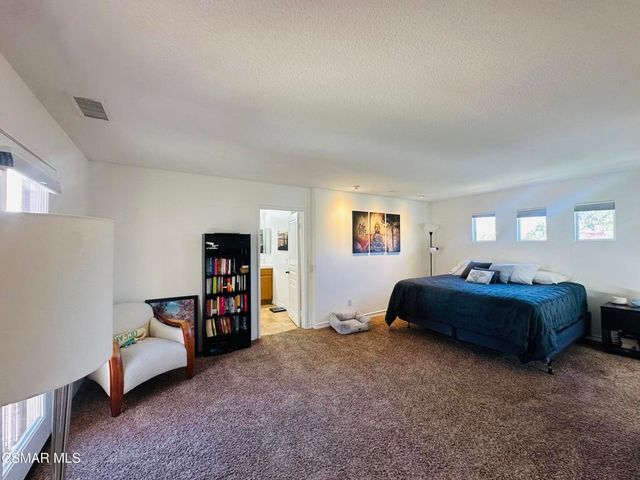 224 Rustling Heights Court, Simi Valley, CA 93065
