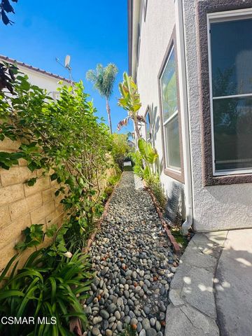 224 Rustling Heights Court, Simi Valley, CA 93065