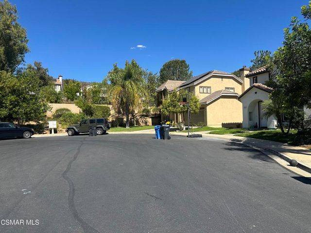 224 Rustling Heights Court, Simi Valley, CA 93065