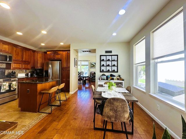 224 Rustling Heights Court, Simi Valley, CA 93065