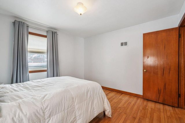 4271 S 5th STREET, Milwaukee, WI 53207