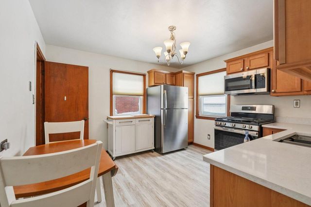 4271 S 5th STREET, Milwaukee, WI 53207