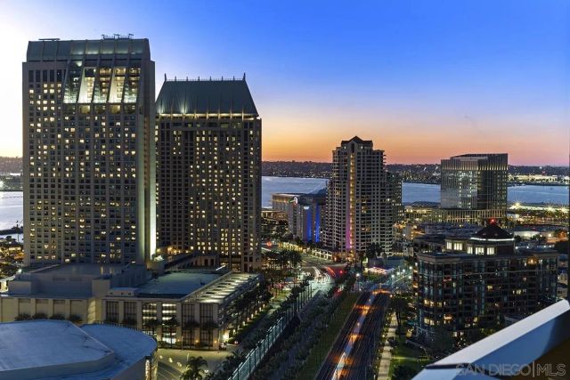 100 Harbor Drive 2805, San Diego, CA 92101