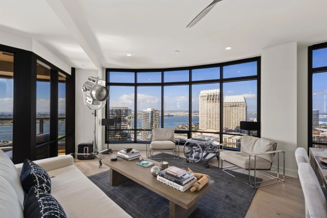 100 Harbor Drive 2805, San Diego, CA 92101