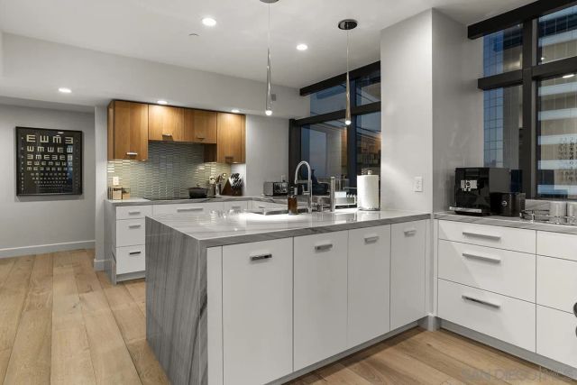 100 Harbor Drive 2805, San Diego, CA 92101
