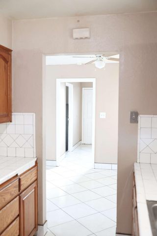 2014 W Houston Avenue, Visalia, CA 93291