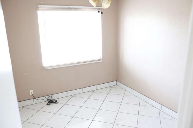 2014 W Houston Avenue, Visalia, CA 93291