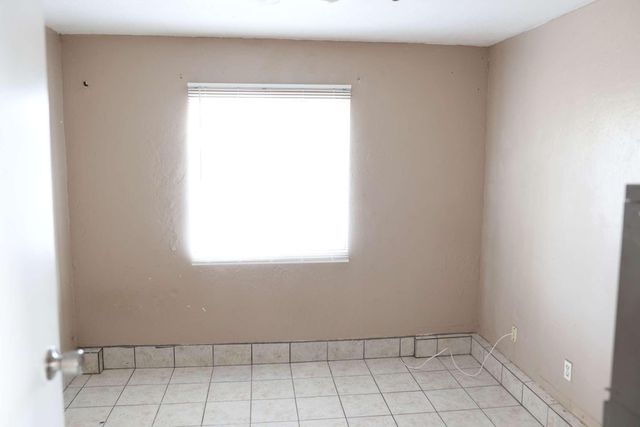 2014 W Houston Avenue, Visalia, CA 93291