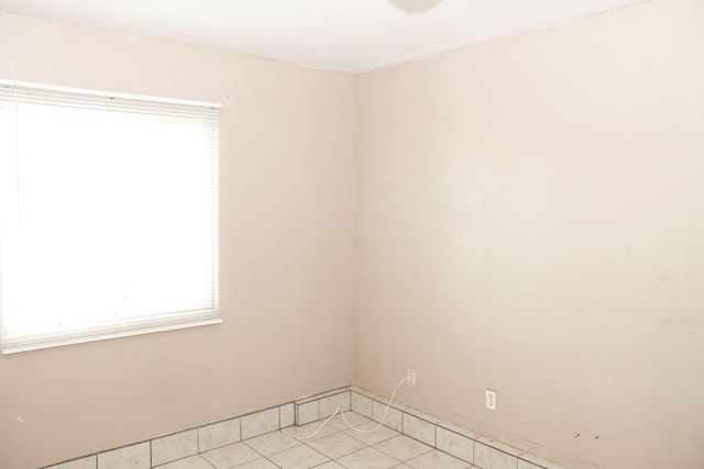 2014 W Houston Avenue, Visalia, CA 93291