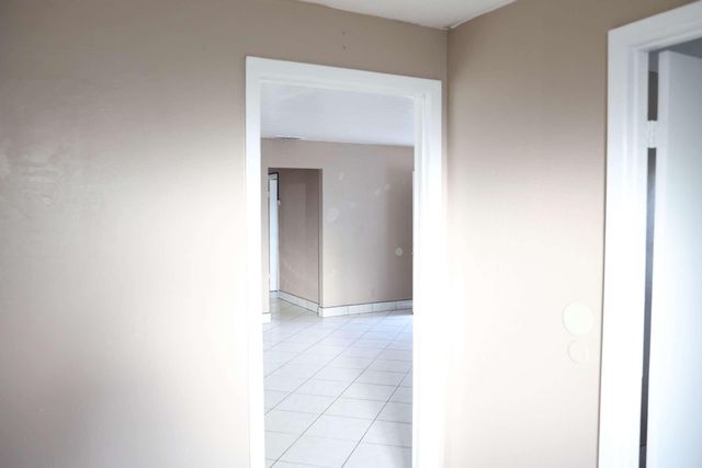 2014 W Houston Avenue, Visalia, CA 93291