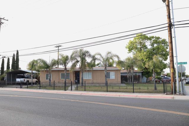 2014 W Houston Avenue, Visalia, CA 93291