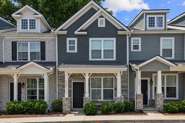 1205 Hope Village Way, Hermitage, TN 37076
