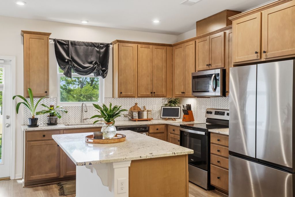 1205 Hope Village Way, Hermitage, TN 37076