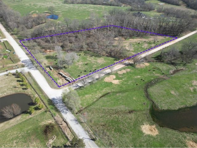 NE Duke Hill Avenue, Gentry, AR 72734