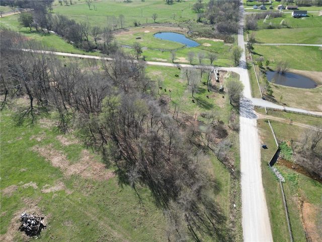 NE Duke Hill Avenue, Gentry, AR 72734