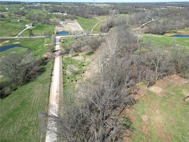 NE Duke Hill Avenue, Gentry, AR 72734