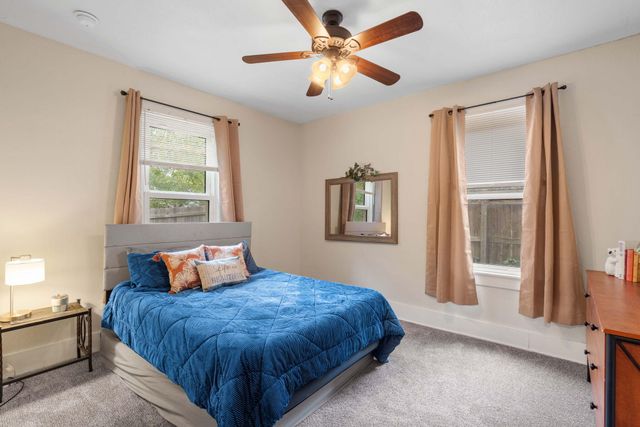 2 RIVERSIDE DR, Boonville, MO 65233