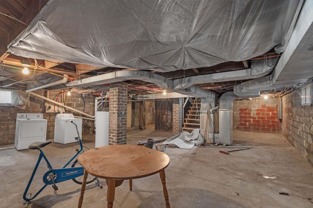 2 RIVERSIDE DR, Boonville, MO 65233