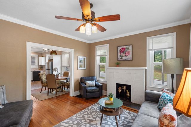 2 RIVERSIDE DR, Boonville, MO 65233