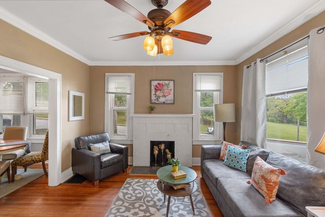 2 RIVERSIDE DR, Boonville, MO 65233