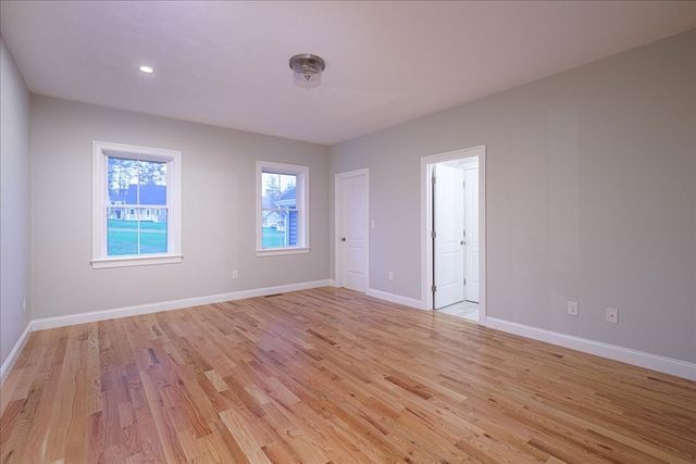 8 Black Bear Circle 8, Milford, MA 01757