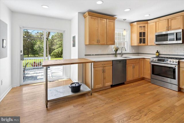 58 PRINCETON AVE, Rocky Hill, NJ 08553