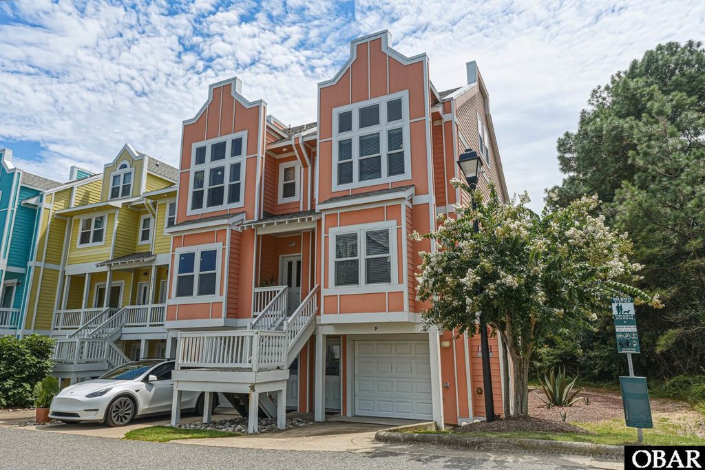 Image 1 of property listing at 1103 Cambridge Rd Unit 303-F, Kill Devil Hills, NC 27948